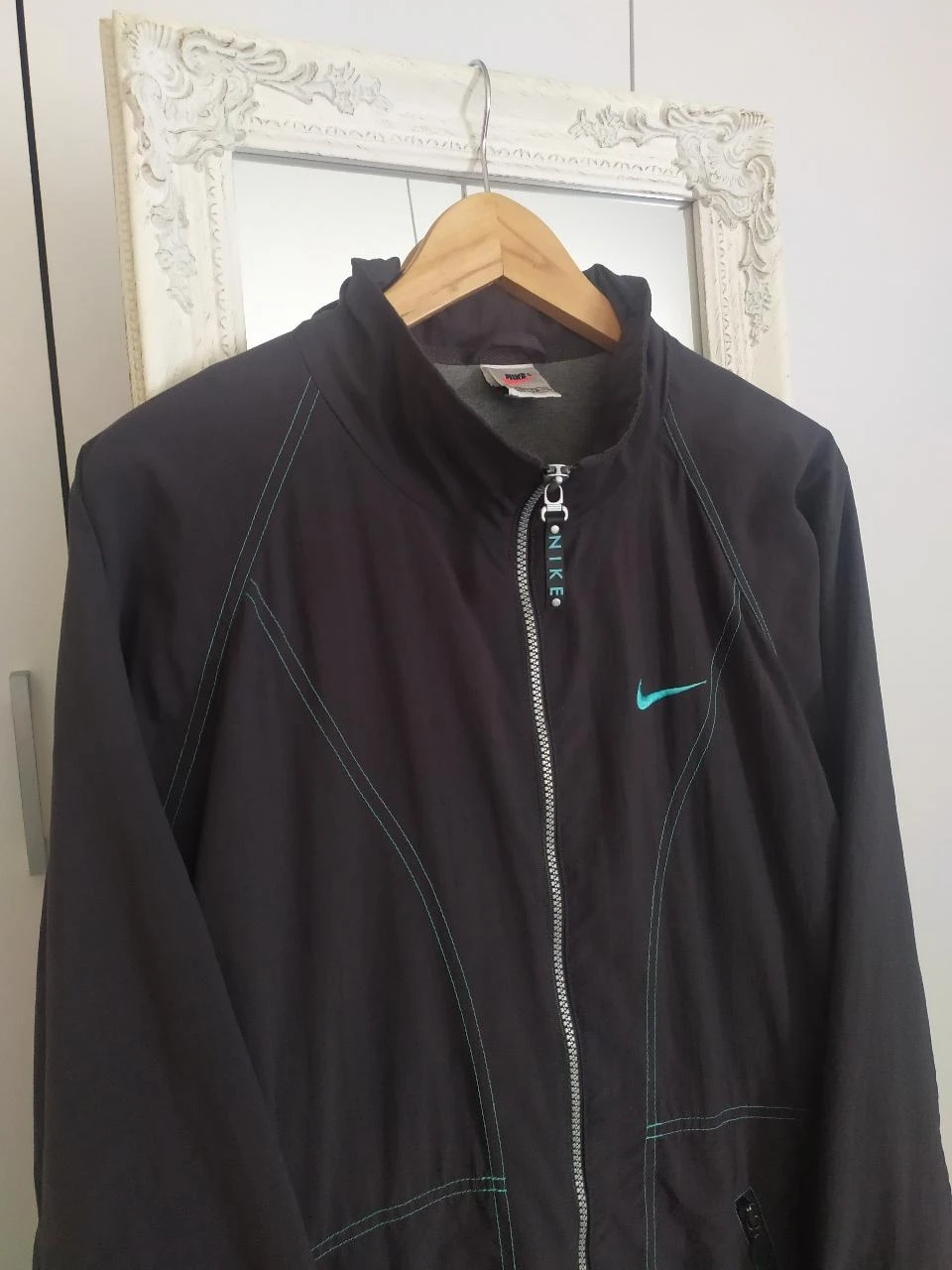 Vintage Y2K Nike GG Escuro Cinza Nylon Jaqueta Cortavento Original – photo 3